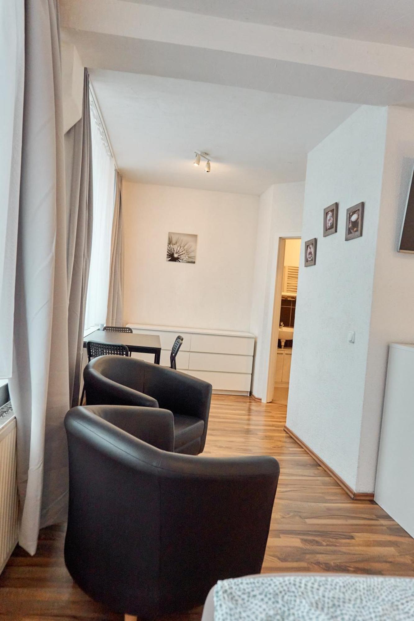 Pension Neuerbe Ерфурт Екстериор снимка