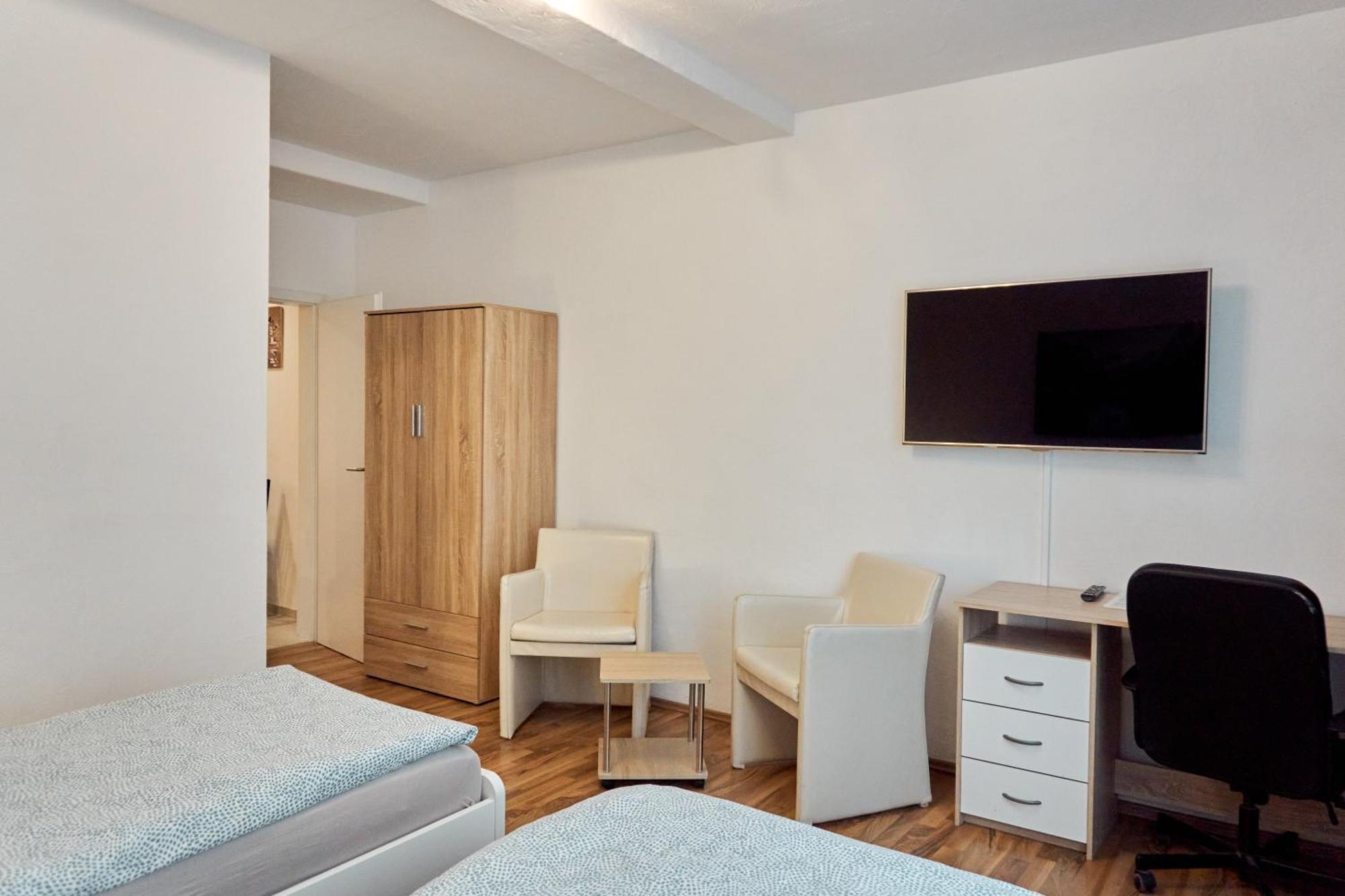 Pension Neuerbe Ерфурт Екстериор снимка
