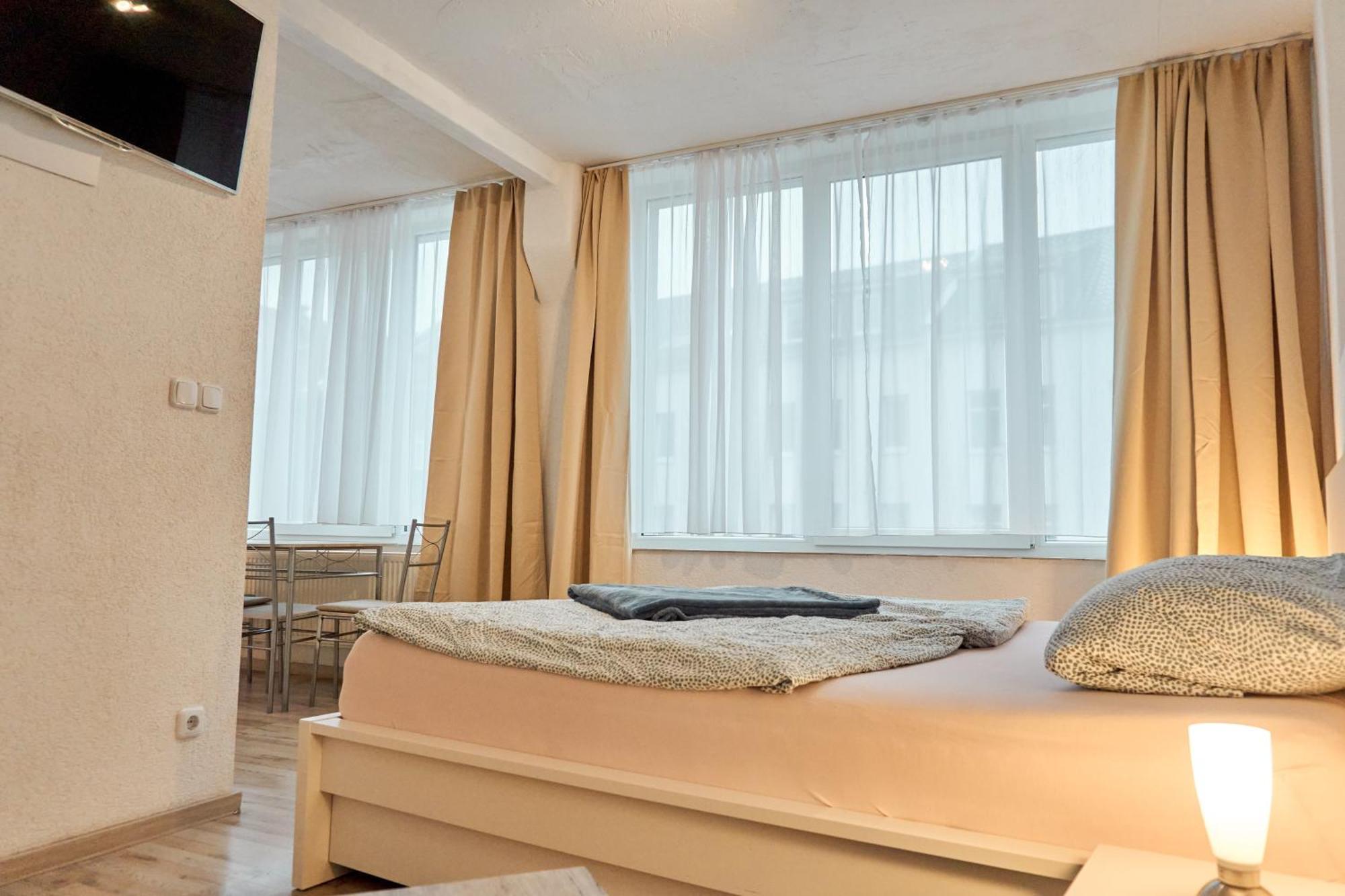 Pension Neuerbe Ерфурт Екстериор снимка