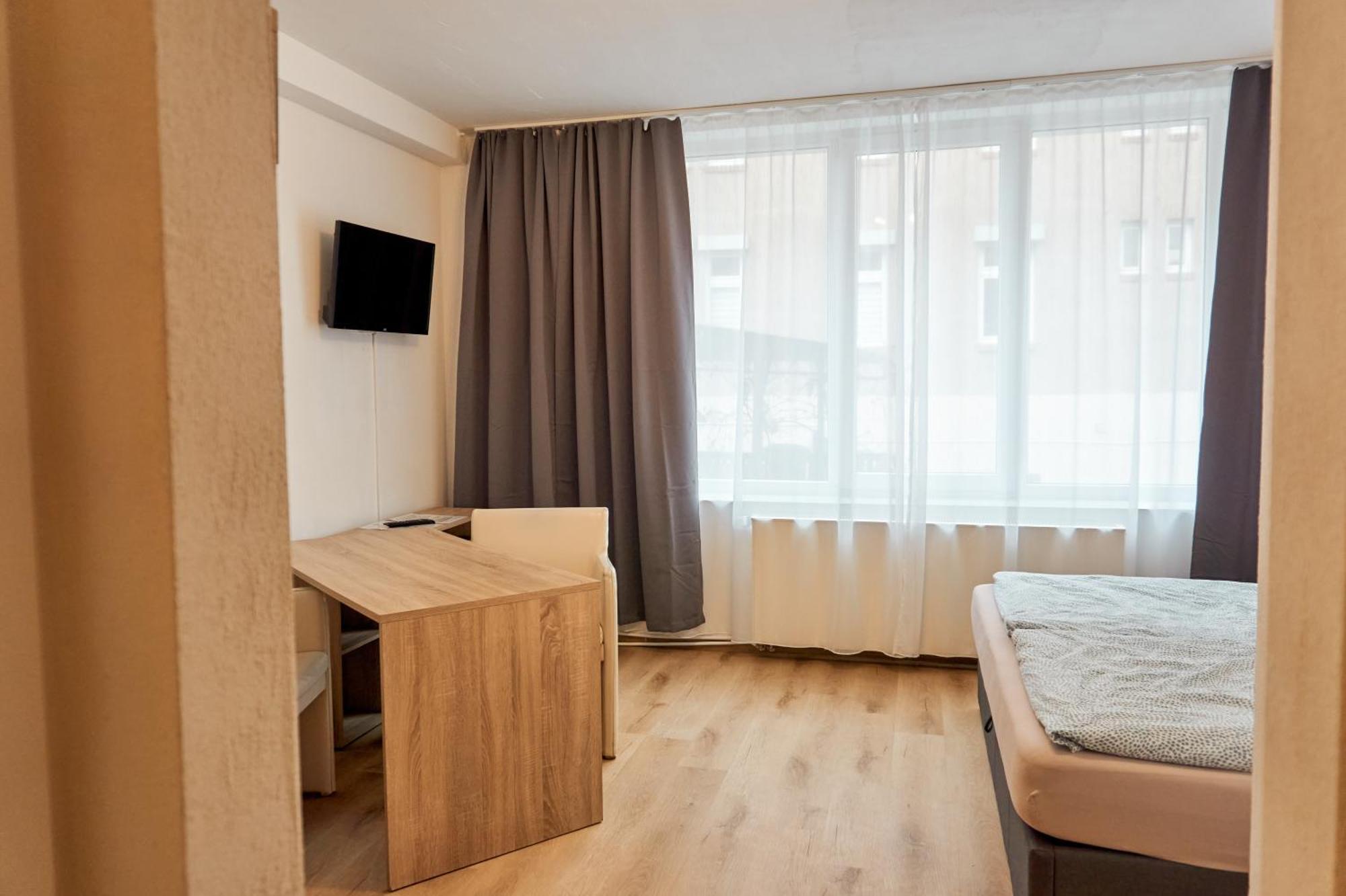Pension Neuerbe Ерфурт Екстериор снимка